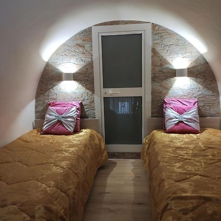 La Casa Delle Sorprese Apartment Trani Exterior photo