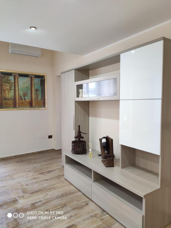 La Casa Delle Sorprese Apartment Trani Exterior photo